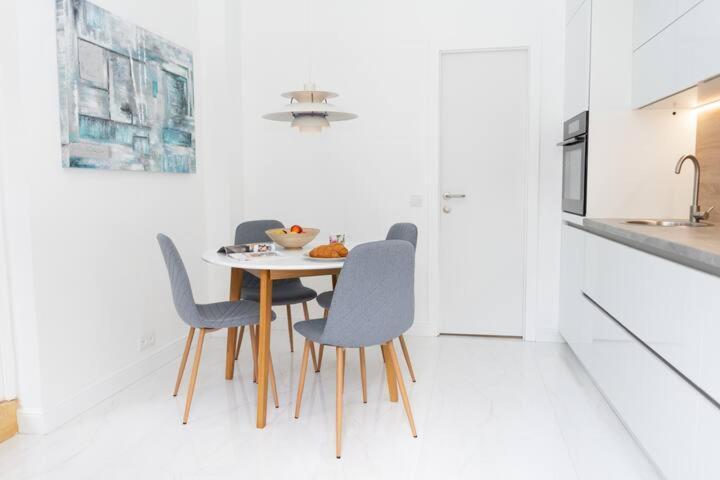 Freedom Apartments In The Heart Of Lviv - Balabana Str And Svoboda Avenue מראה חיצוני תמונה