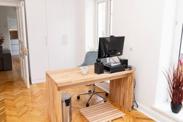 Freedom Apartments In The Heart Of Lviv - Balabana Str And Svoboda Avenue מראה חיצוני תמונה